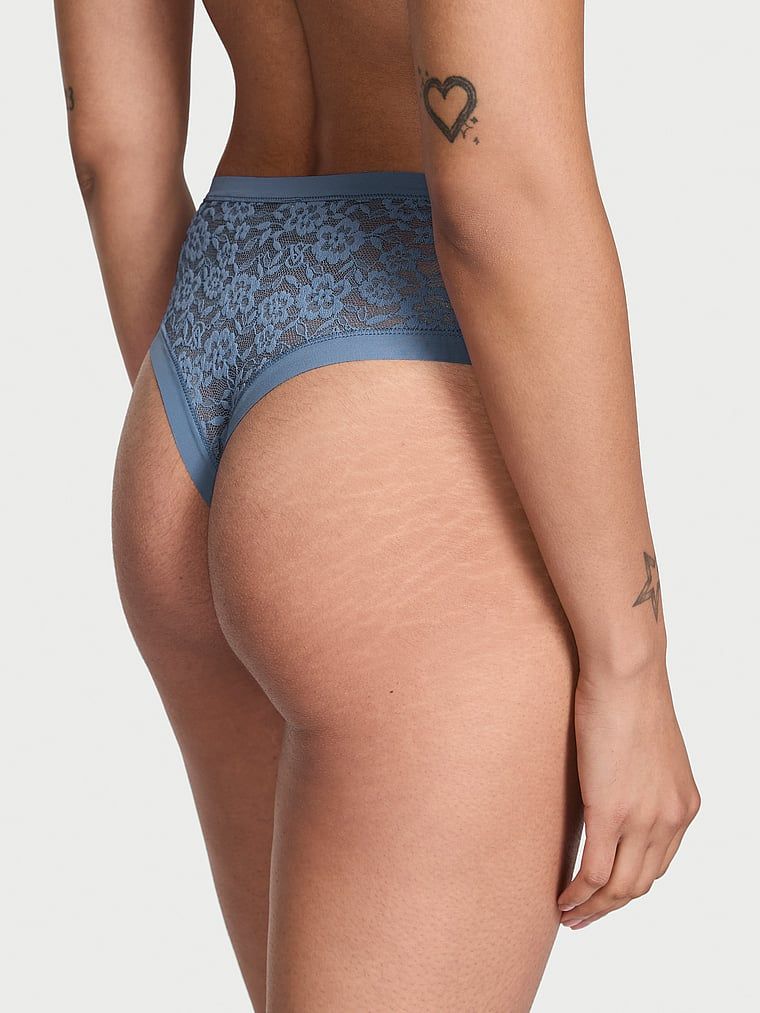 Krajková tanga s vysokým pasem No-Show . Produkt má modrou barvu a pochází z kolekce No-Show.