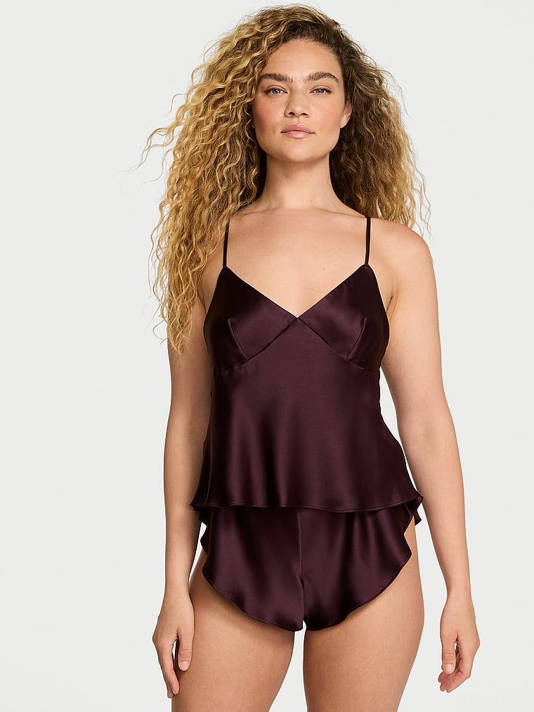Cami Set Saténový spací set. Produkt má fialovou barvu a pochází z kolekce Victoria's Secret.