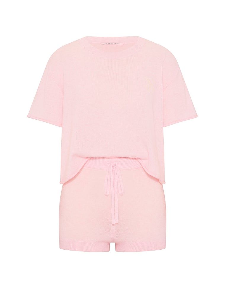 Pletená spací sada – Luxe Knit top a kraťasy. Produkt je růžové barvy a pochází z kolekce Victoria's Secret.
