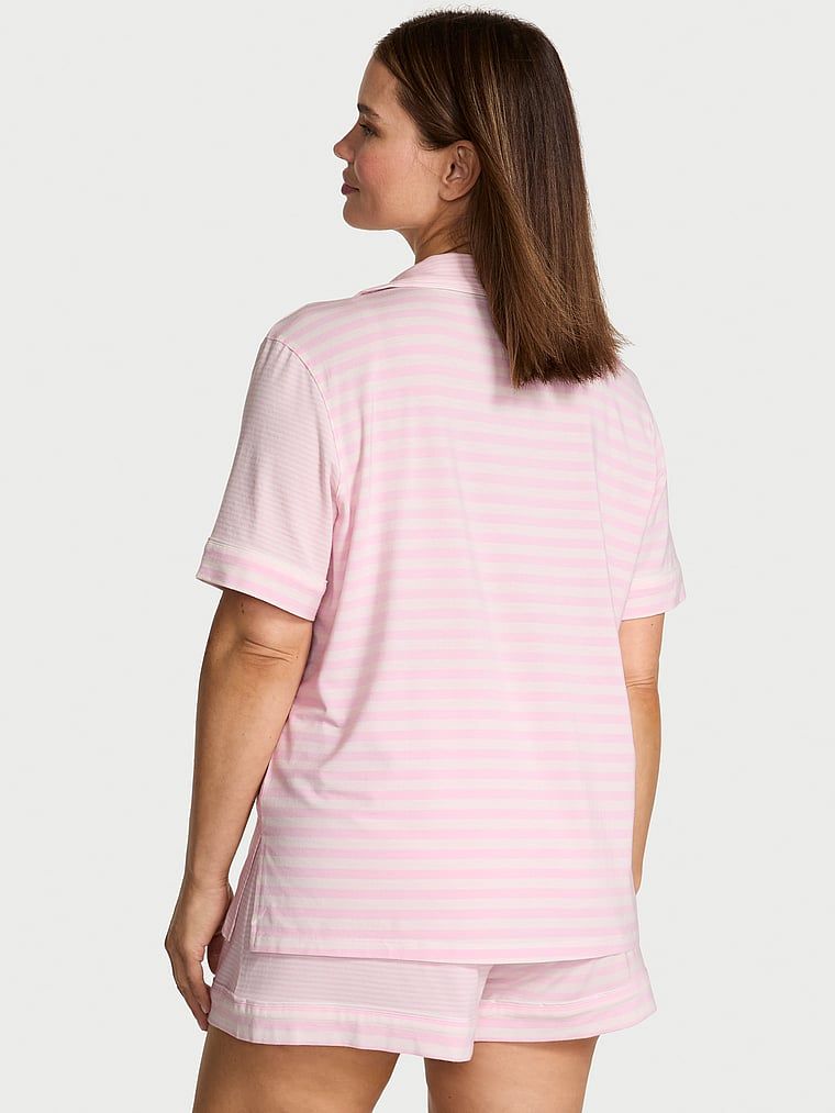 Modalové pyžamo s kraťasy. Produkt je vzorovaný a pochází z kolekce Victoria's Secret.