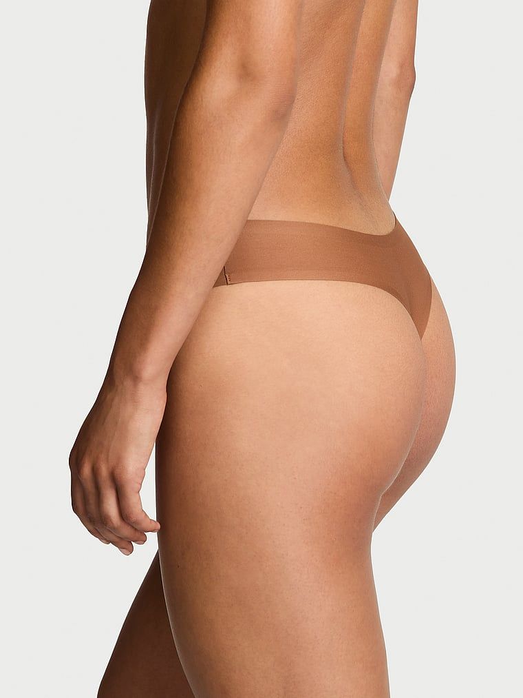 Flex mikrovláknové tanga. Produkt je hnědé barvy a pochází z kolekce Body by Victoria.