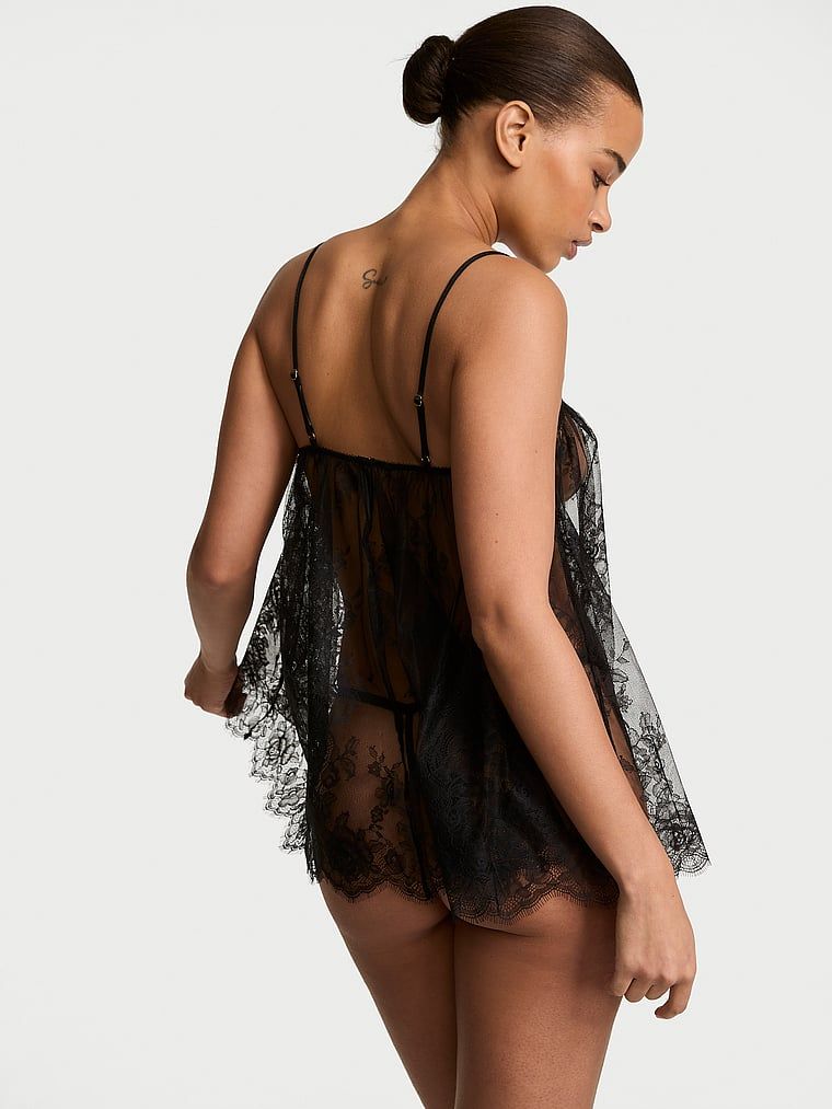 Babydoll spodnička a tanga. Produkt je černý a pochází z kolekce Very Sexy.