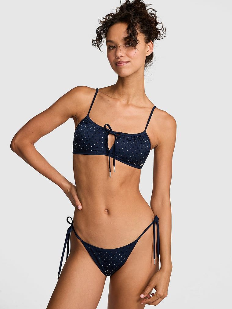 Bikinový top s průstřihem keyhole a zavazováním vpředu
