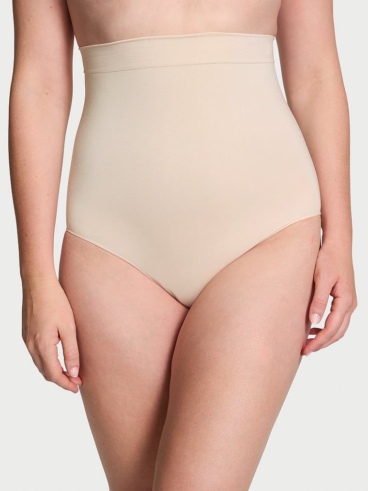 Tvarující kalhotky s vysokým pasem Shapewear od Victoria. Produkt je béžový a pochází z kolekce Victoria's Secret.