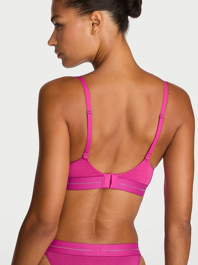Push-up bavlněná podprsenka Perfect Shape Signature Shine. Produkt je růžové barvy a pochází z kolekce triček.