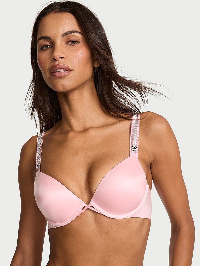 Push-up podprsenka Shine Strap. Produkt má růžovou barvu a pochází z kolekce Body by Victoria.
