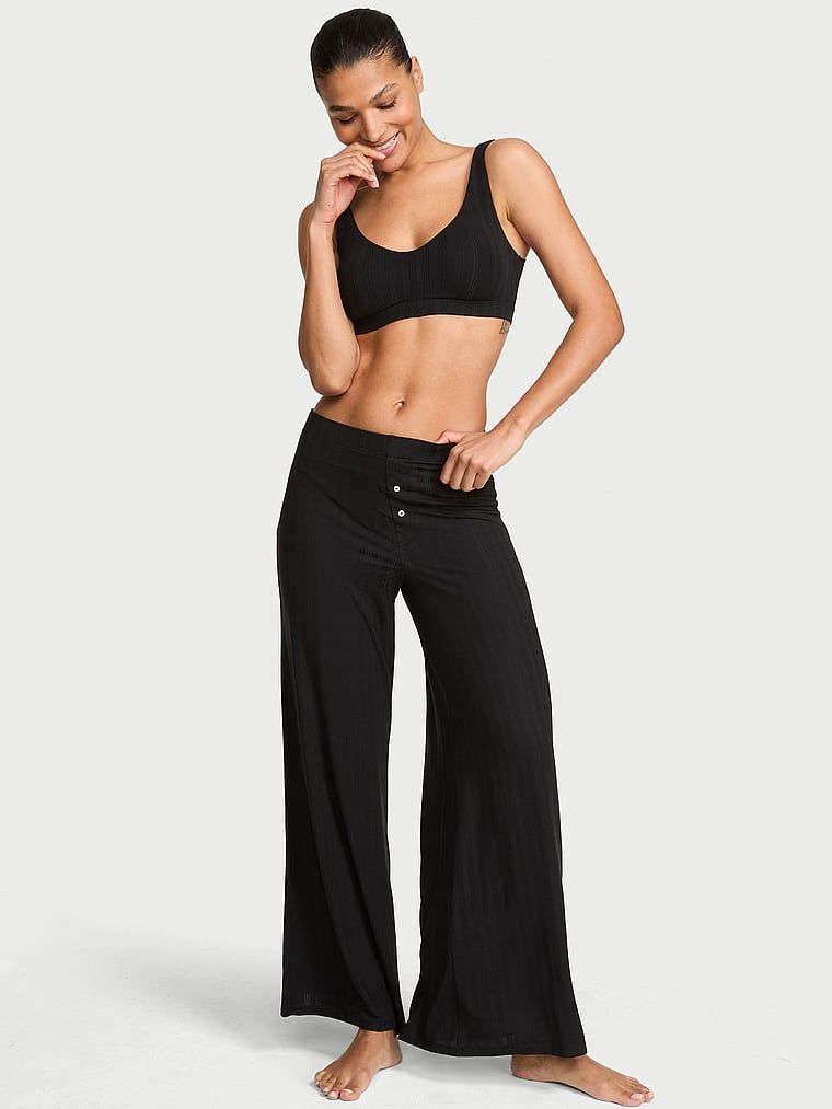 Modální pyžamové kalhoty SoSoft Ultra-Fine. Produkt je černý a pochází z kolekce Victoria's Secret.