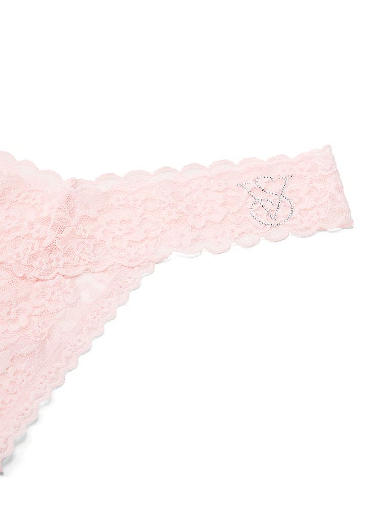 Lacie Sparkle Fashion Show 2026 krajkové tanga s flitry. Produkt je růžové barvy a pochází z kolekce Lacie.