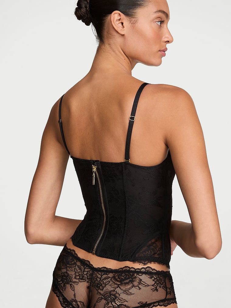 Horní část korzetu Rose Lace. Produkt je černý a pochází z kolekce Very Sexy.