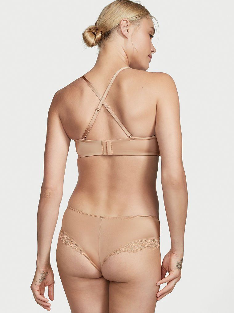 Push-up podprsenka bez ramínek se 2 velikostmi Bombshell augmentace. Produkt je béžový a pochází z kolekce Very Sexy.