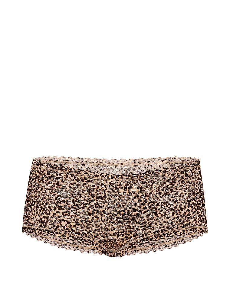 Krajkové kraťasy s nízkým pasem Boyshorts. Produkt má vzorovanou barvu a pochází z kolekce Lacie.