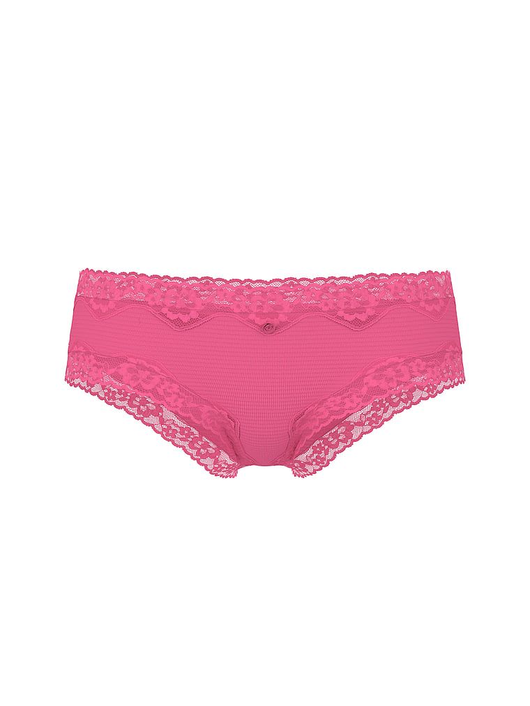 Pruhované bavlněné kalhotky s krajkou na okrajích Cheeky. Výrobek má růžovou barvu a pochází z kolekce Lace Trim.