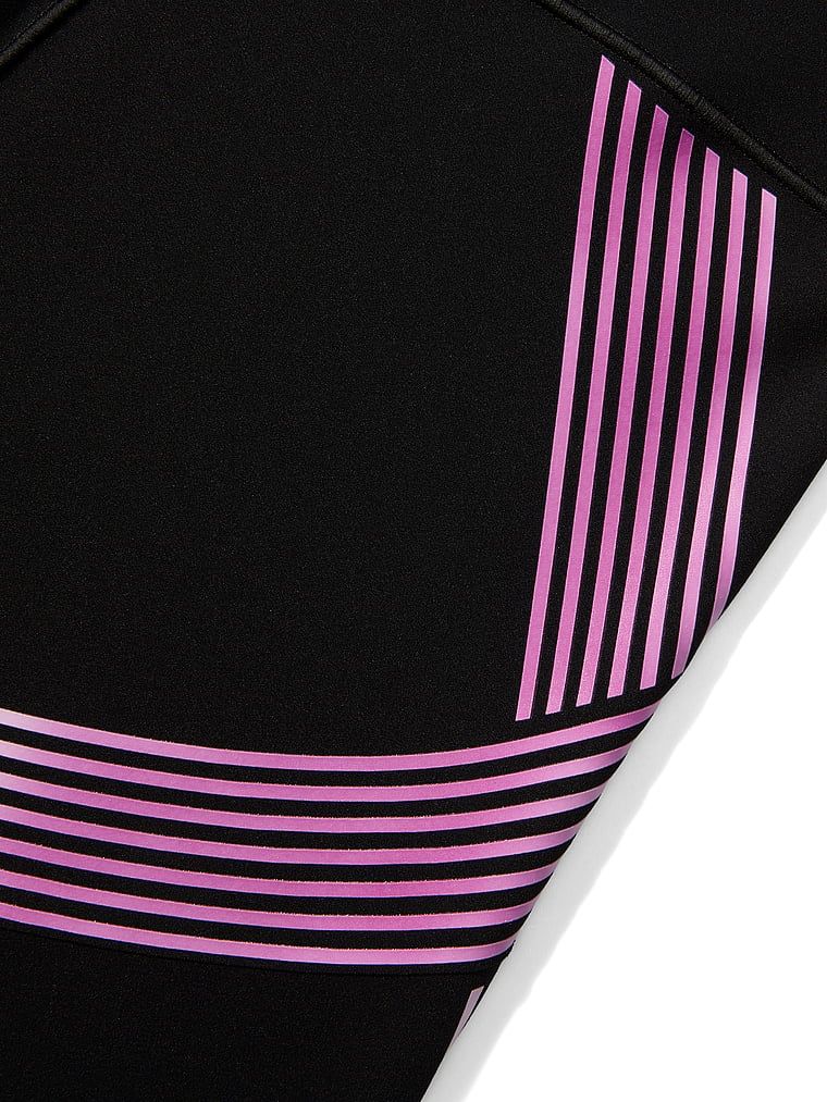 VSX Elevate Refined Contours legíny. Produkt je černý a pochází z kolekce VSX.