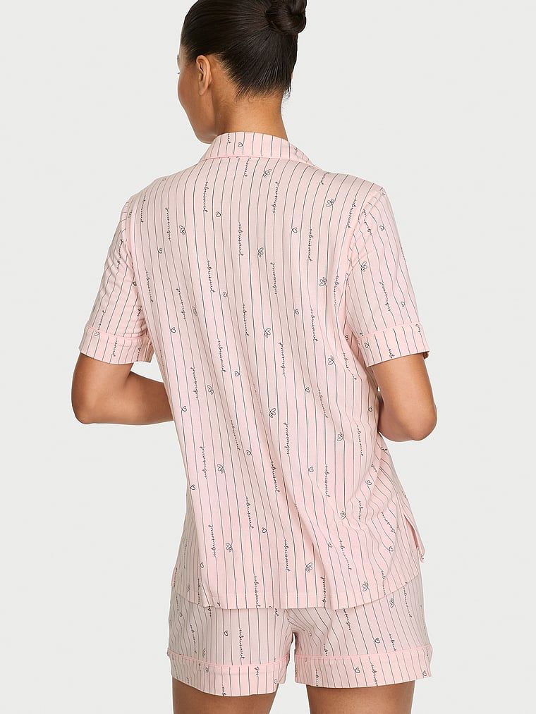 Modální pyžamo se SoSoft kraťasy. Produkt má vzorovanou barvu a pochází z kolekce Victoria's Secret.