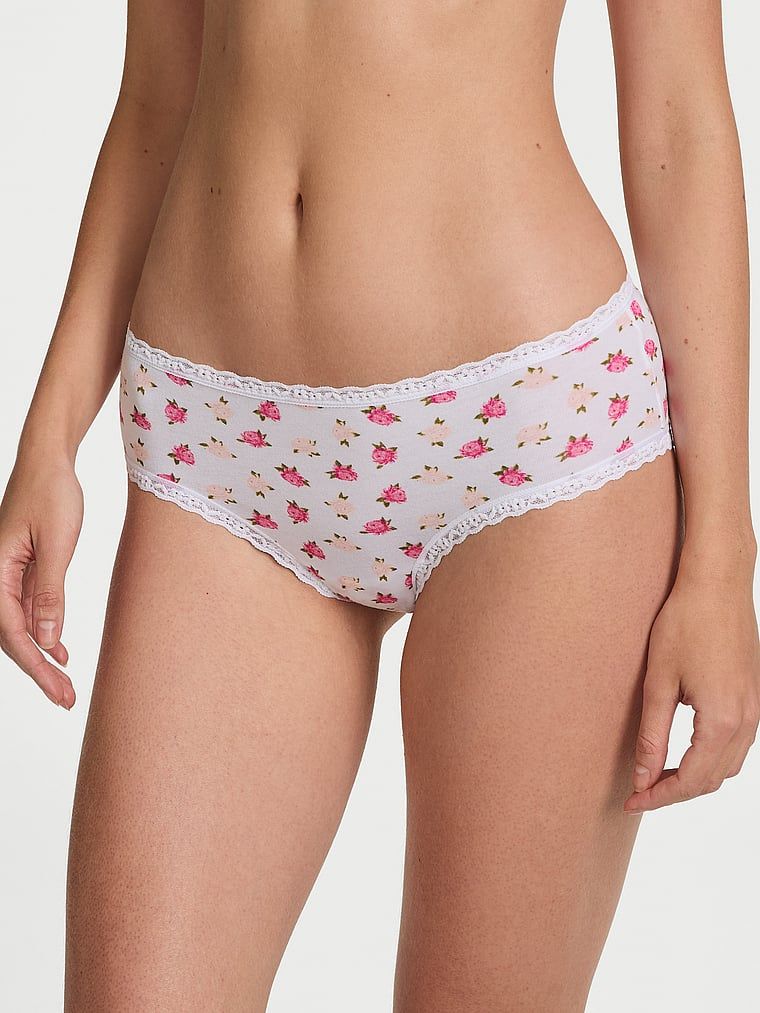 Bavlněné kalhotky s krajkou na okrajích Lace-Waist Cheeky. Výrobek má květinový vzor a pochází z kolekce Lacie.