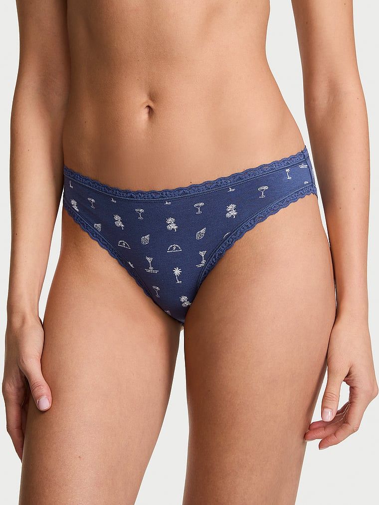 Bavlněné kalhotky s krajkovými bikinami s krajkovým lemováním. Produkt je vzorovaný a pochází z kolekce Lace Trim.