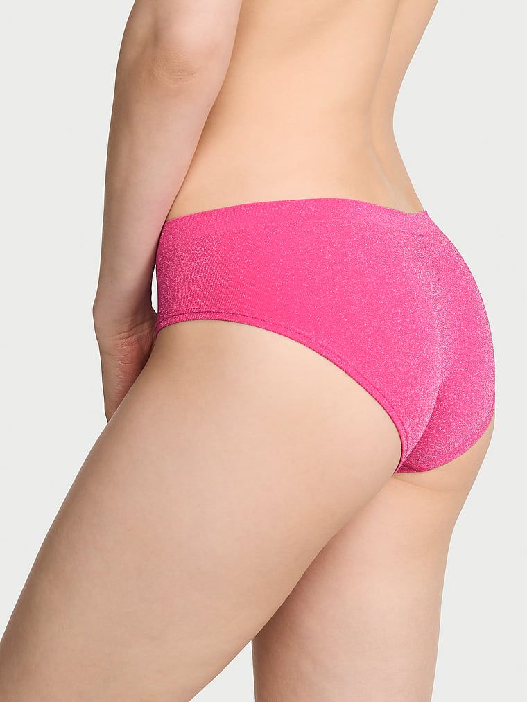 Spodní prádlo z lesklého materiálu Shimmer Hiphugger. Produkt je růžové barvy a pochází z kolekce Seamless.