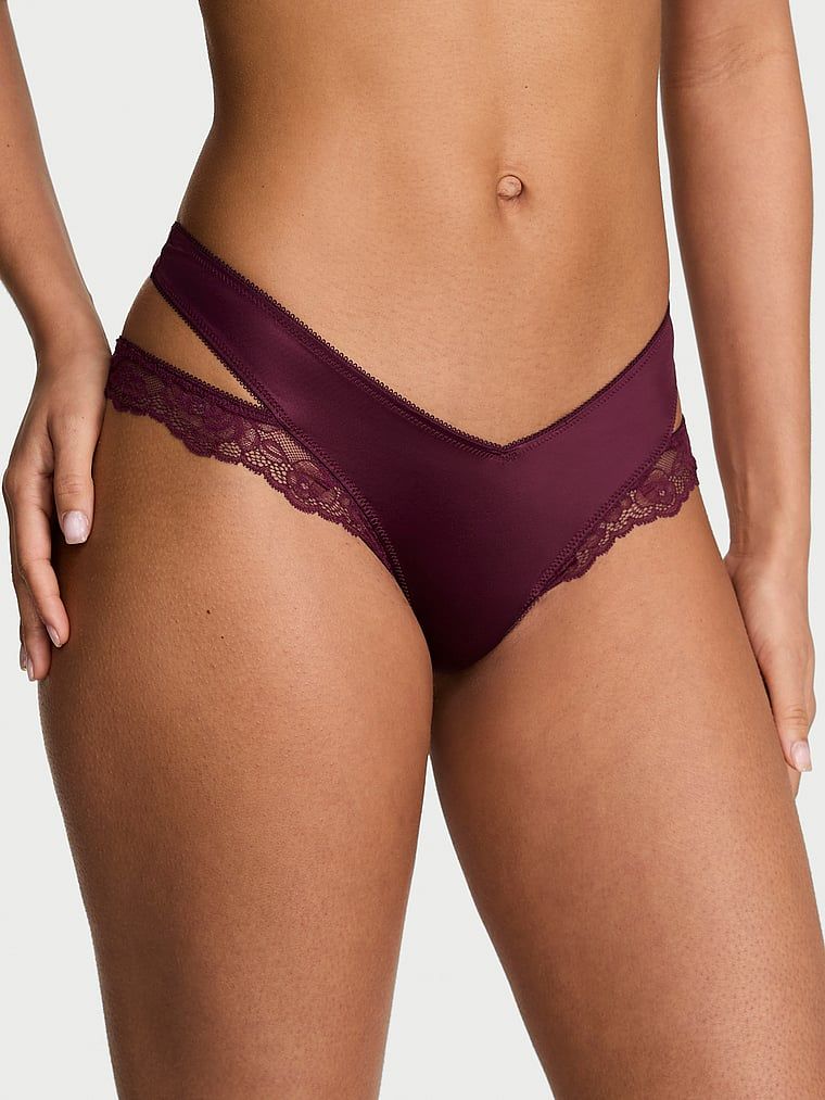 Very Sexy Tanga s průstřihem a růžovým krajkovým lemem