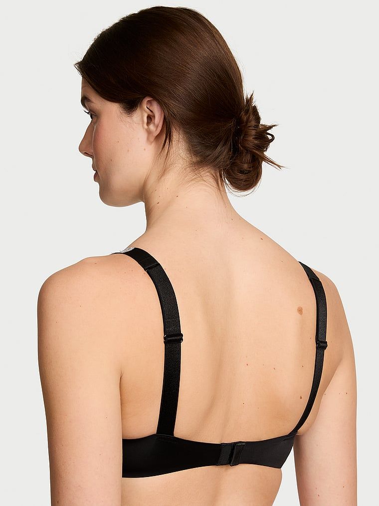 Push-up podprsenka zvětšující se o 2 velikosti Bombshell Shine Strap. Produkt je černý a pochází z kolekce Very Sexy.