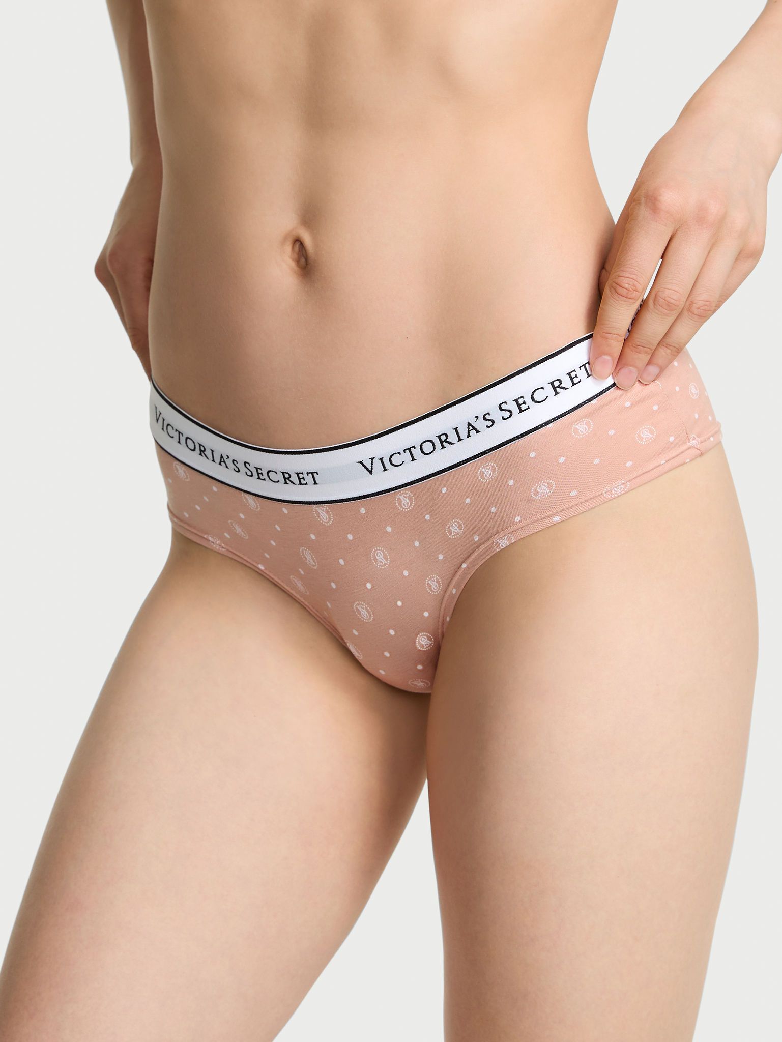 Bavlněné kalhotky s logem Cheeky v pase. Produkt je vzorovaný a pochází z kolekce Cotton.