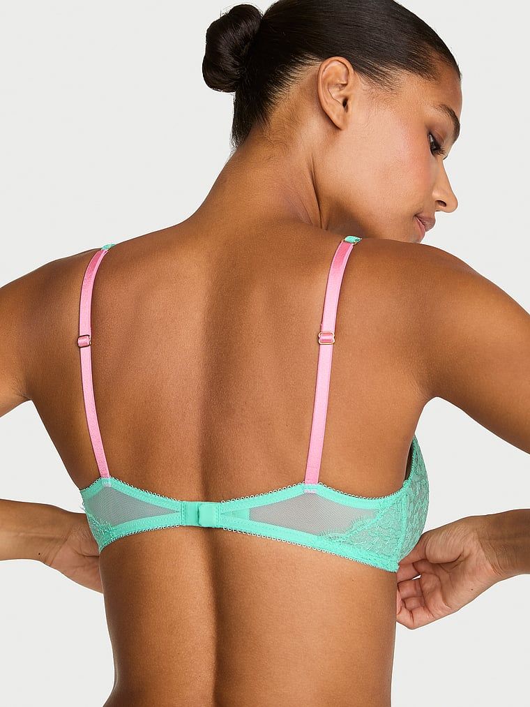 Krajková braletka bez kostic, Tease. Produkt je modré barvy a pochází z kolekce Victoria's Secret.