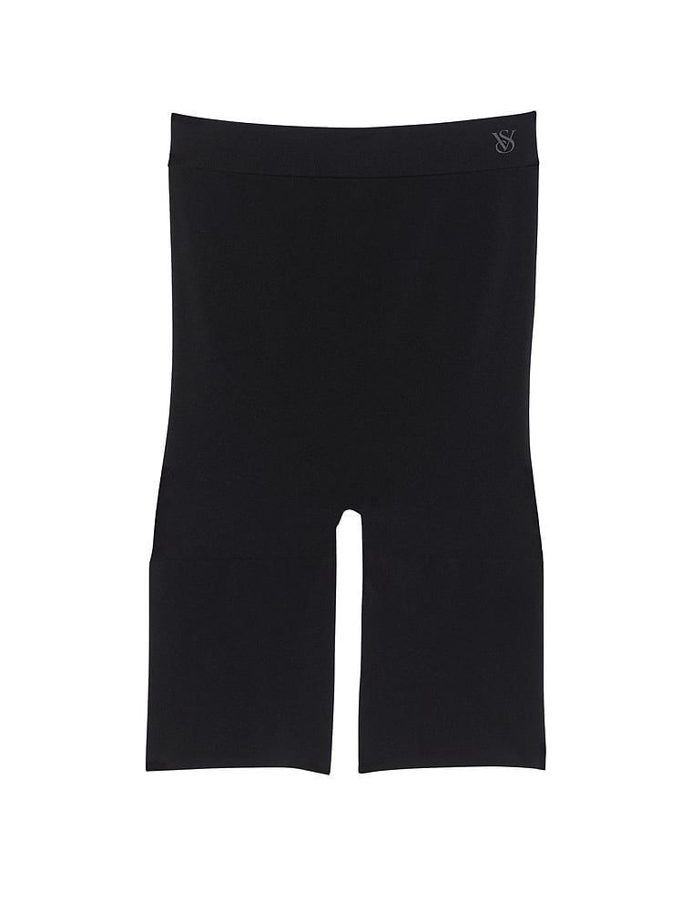Tvarovací šortky Shapewear by Victoria. Produkt je černý a pochází z kolekce Victoria's Secret.