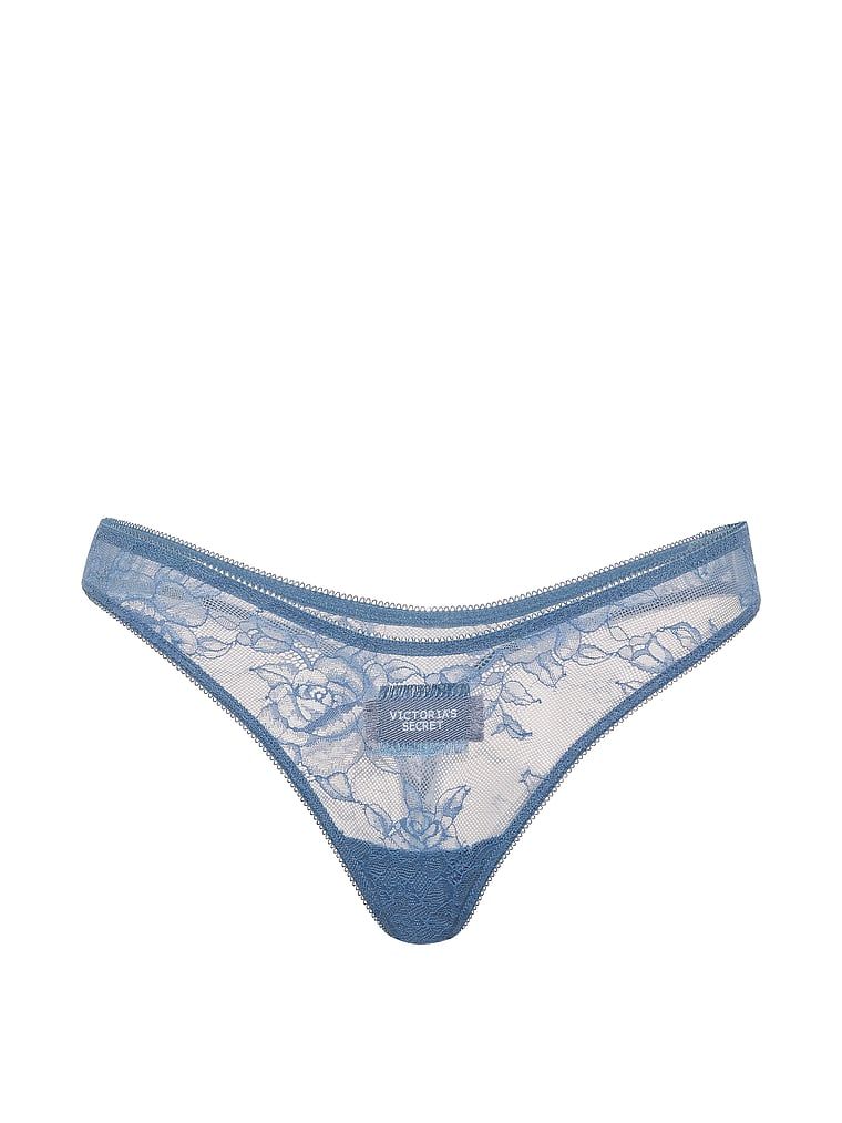 Džínové krajkové tanga s náplastí. Produkt je modré barvy a pochází z kolekce Very Sexy.
