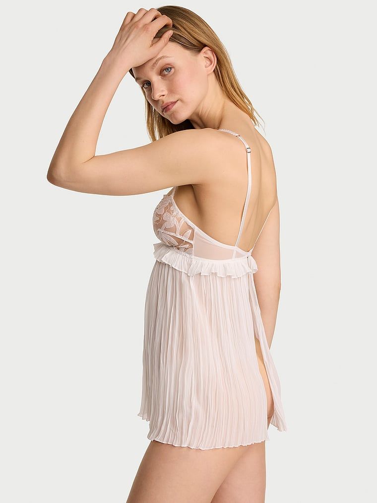 Frou Frou Babydoll a tanga. Produkt je vzorovaný a pochází z kolekce Dream Angels.