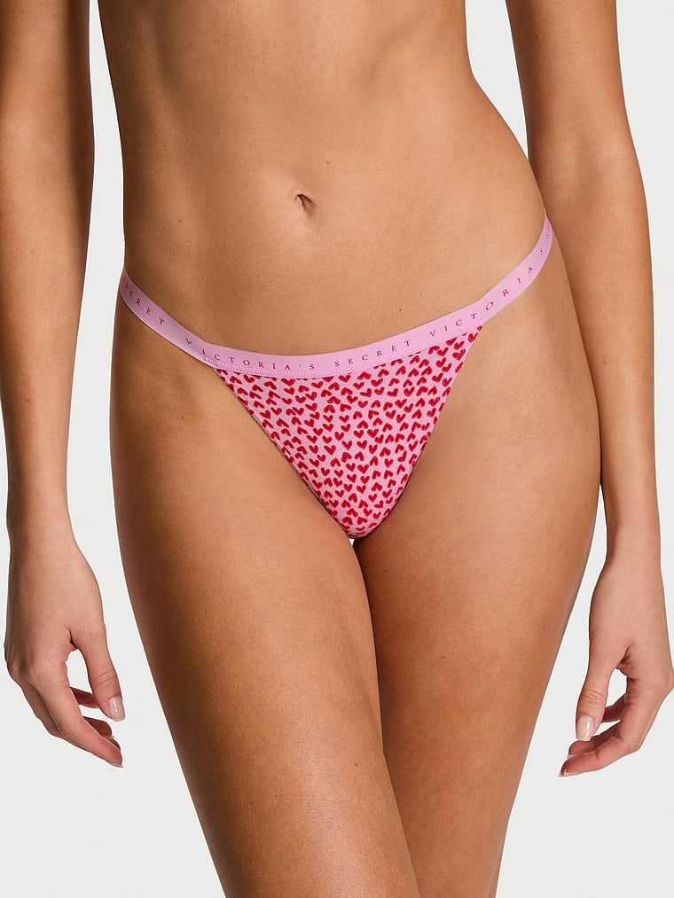 Pružné bavlněné tanga. Produkt je vzorovaný a pochází z kolekce Victoria's Secret.