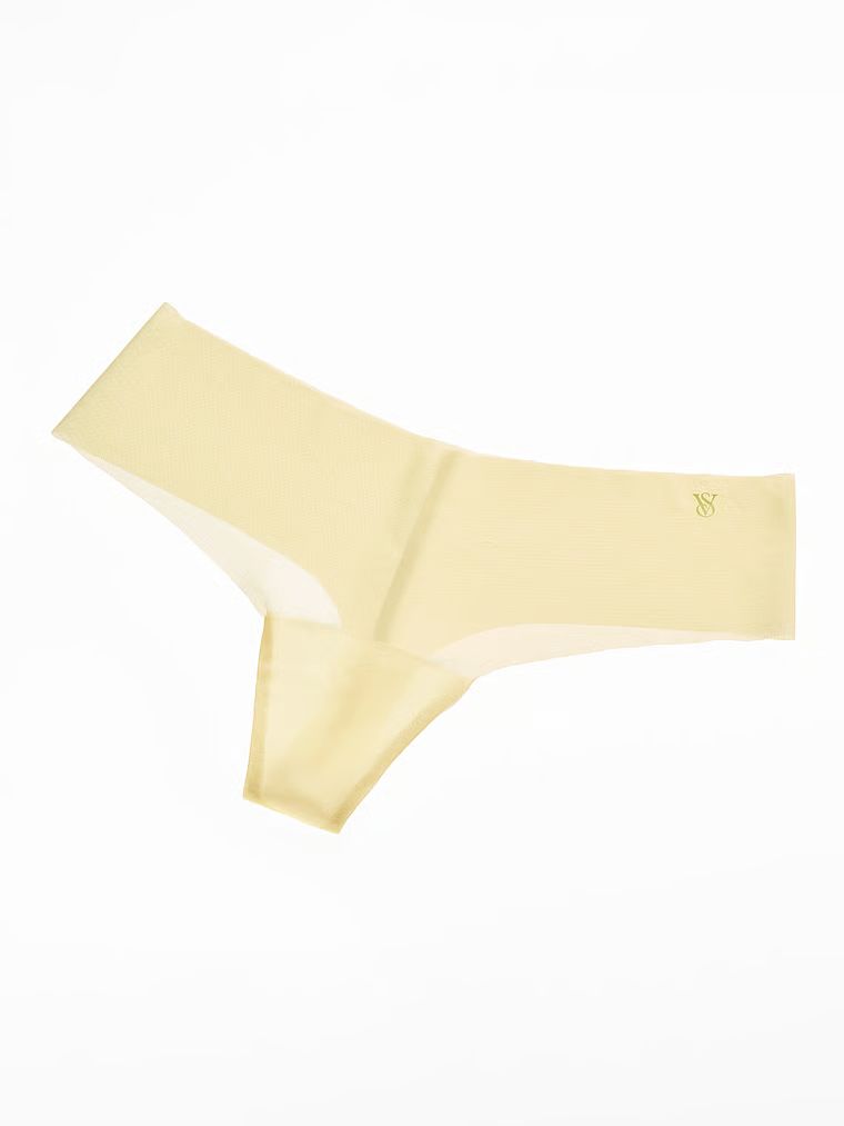 Tanga z pletiva bez ukázek. Produkt je zelené barvy a pochází z kolekce No-Show.