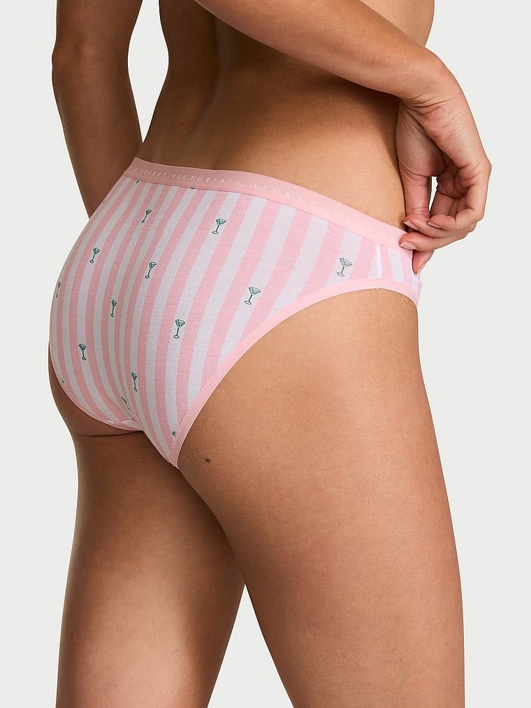 Bavlněné kalhotky v bikinách. Produkt má vzorovanou barvu a pochází z kolekce Victoria's Secret.