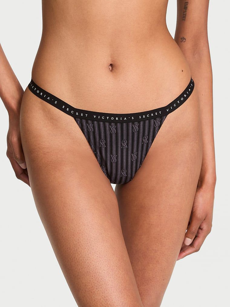 Elastická bavlněná tanga. Produkt je vzorovaný a pochází z kolekce Victoria's Secret.