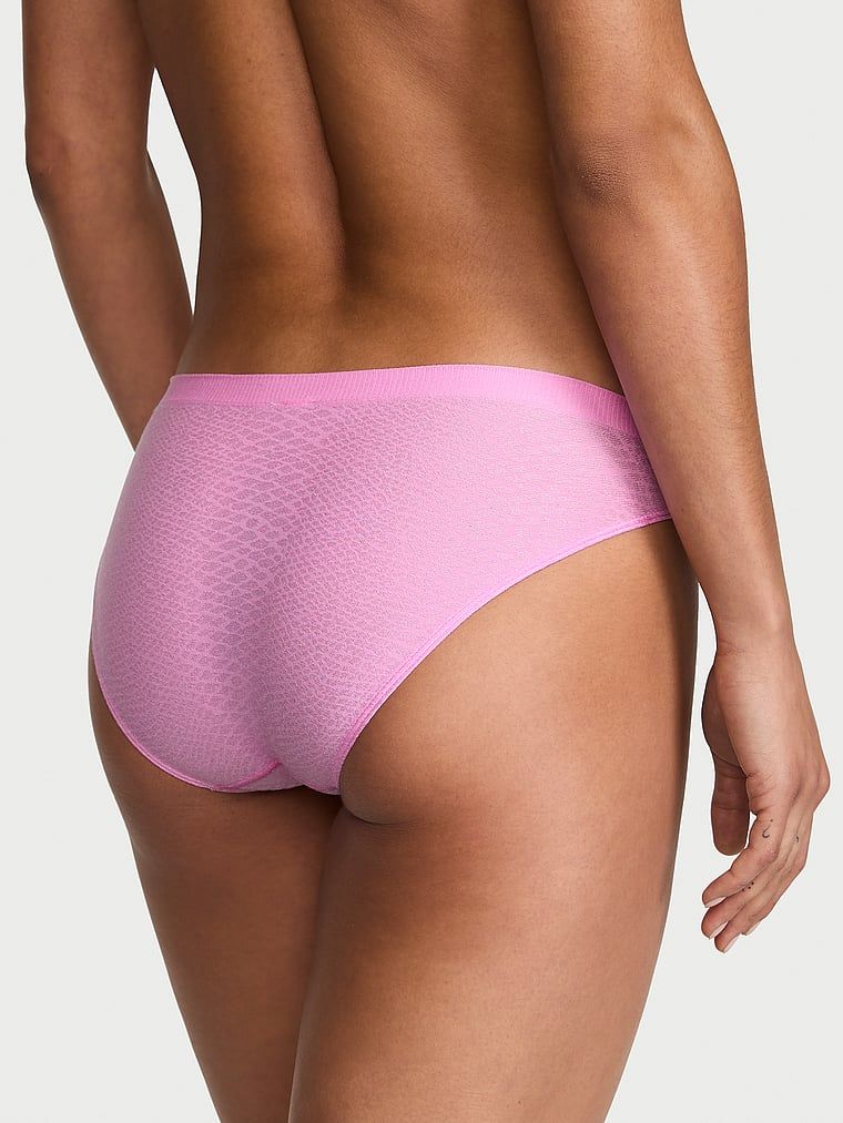 Bezešvové bikinové kalhotky. Produkt má vzorovanou barvu a pochází z kolekce Seamless.