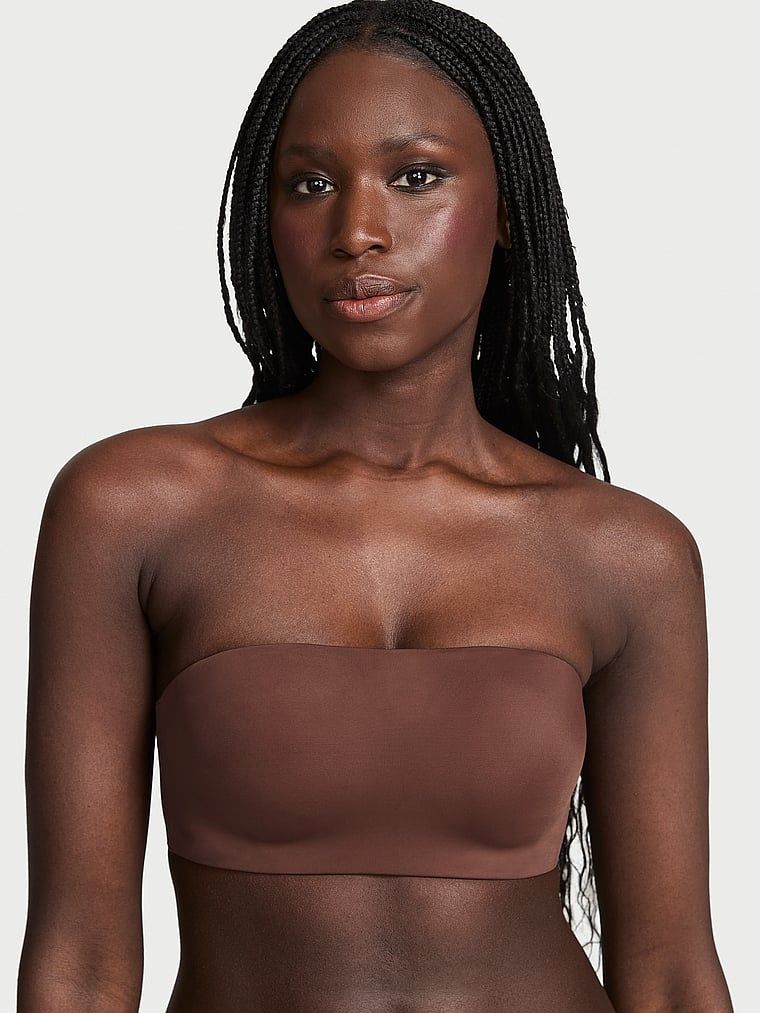 Push-up podprsenka bez ramínek a s kosticemi Perfect Comfort Strapless. Produkt je hnědý a pochází z kolekce Victoria's Secret Bare.