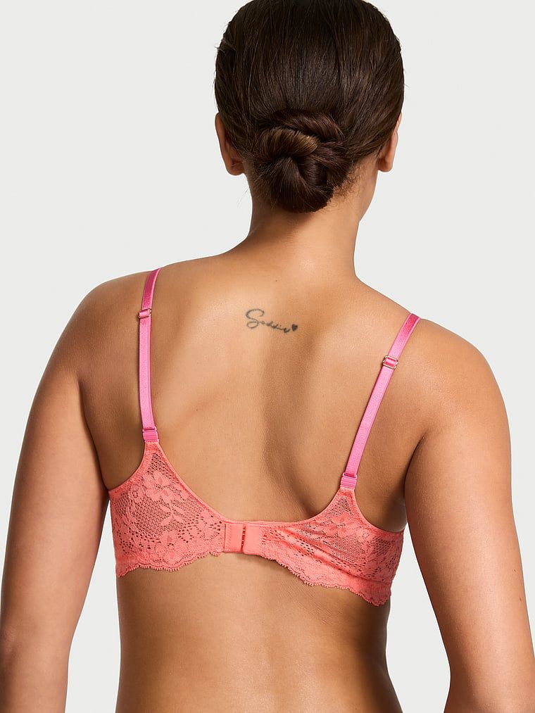 Mírně polstrovaná krajková demipodprsenka. Produkt je oranžové barvy a pochází z kolekce Dream Angels.