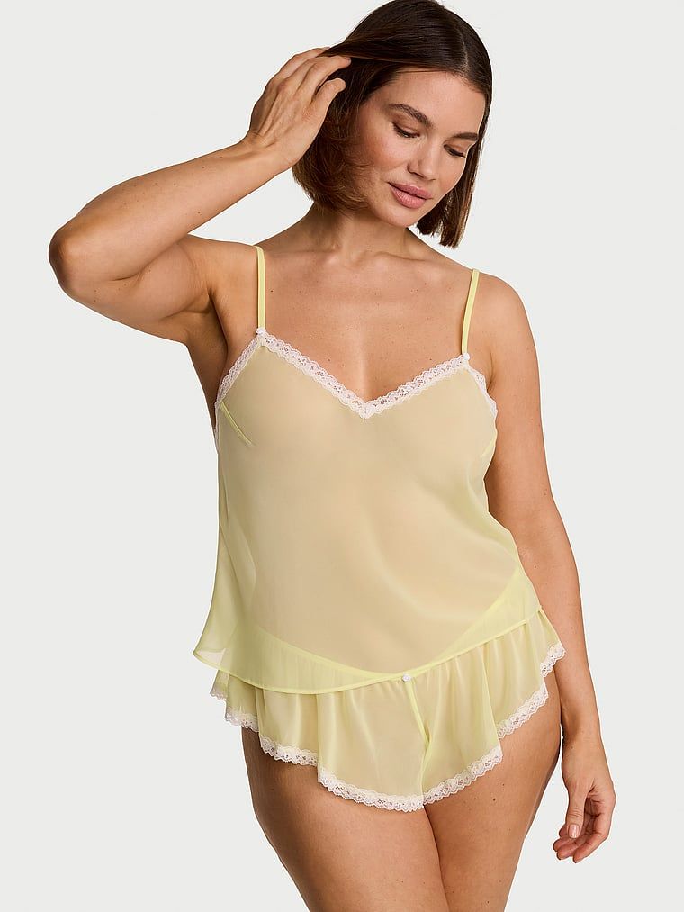 Šifonová spací souprava – top a kraťasy. Produkt je žluté barvy a pochází z kolekce Dream Angels.