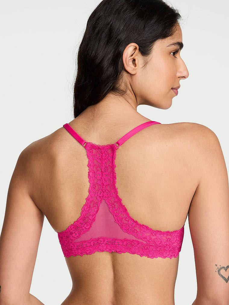 Podprsenka na kliky zapnutá vpředu na Racerbacku. Produkt je růžové barvy a pochází z kolekce Body by Victoria.