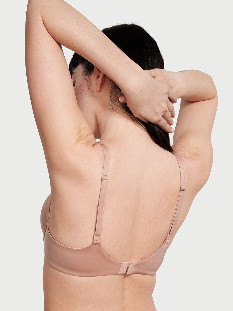 Perfect Shape Hladká push-up podprsenka. Produkt je béžový a pochází z kolekce Body by Victoria.