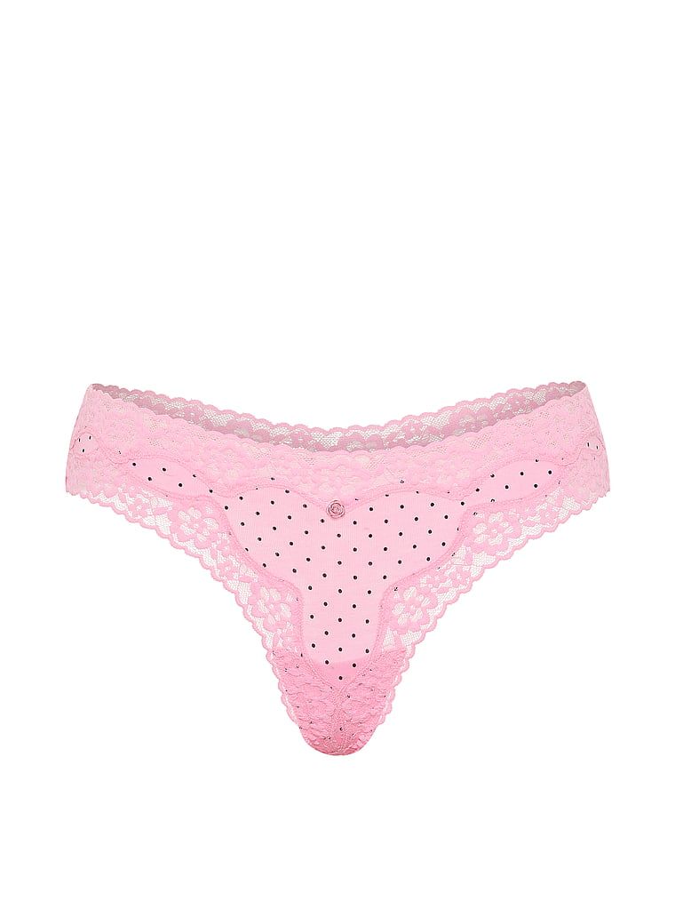 Bavlněná tanga s krajkou a lemem s krajkou. Produkt má vzorovanou barvu a pochází z kolekce Lace Trim.