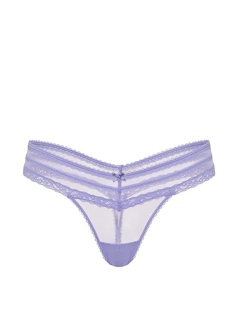 Síťované tanga s krajkovým lemem. Produkt je modré barvy a pochází z kolekce Dream Angels.