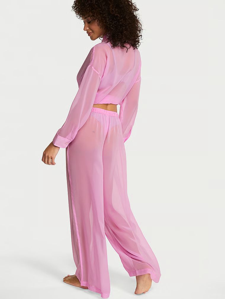 Šifonové kalhoty na spaní. Produkt je růžové barvy a pochází z kolekce Victoria's Secret.