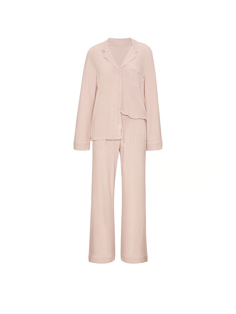 Dlouhé pyžamo ze SoSoft modalu. Produkt je zlaté barvy a pochází z kolekce Victoria's Secret.
