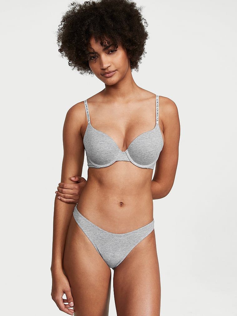 Bavlněná tanga s vysokými nohavicemi Scoop. Produkt je šedý a pochází z kolekce Victoria's Secret.