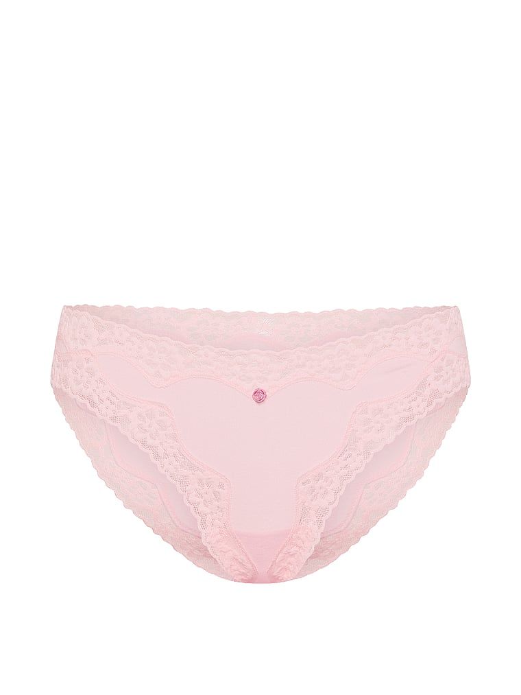 Bavlněné kalhotky s krajkovými bikinami s krajkovým lemováním. Produkt je růžové barvy a pochází z kolekce Lace Trim.