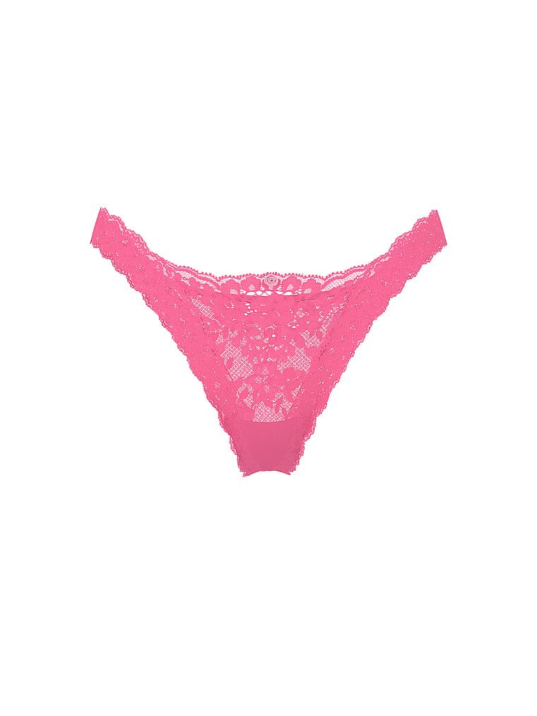 Brazilské krajkové kalhotky. Produkt je růžové barvy a pochází z kolekce Dream Angels.