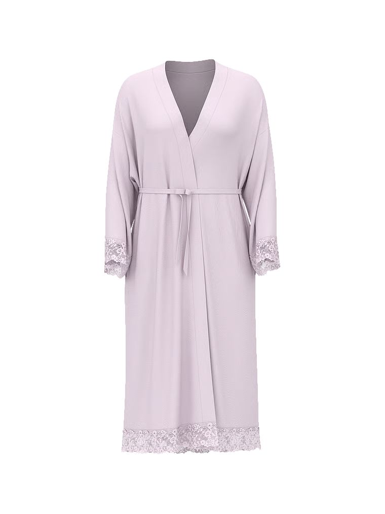 Župan vyrobený ze SoSoft modalu. Produkt je fialové barvy a pochází z kolekce Victoria's Secret.