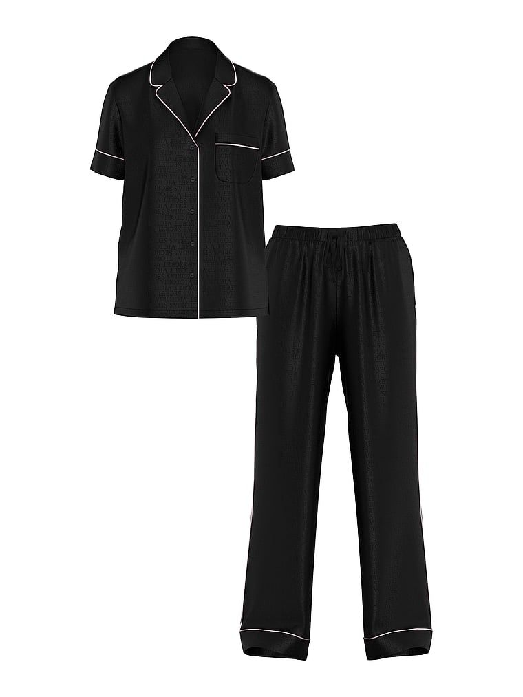 Lesklé saténové pyžamo s krátkým rukávem a dlouhými nohavicemi Glazed Satin. Produkt je černý a pochází z kolekce Victoria's Secret.