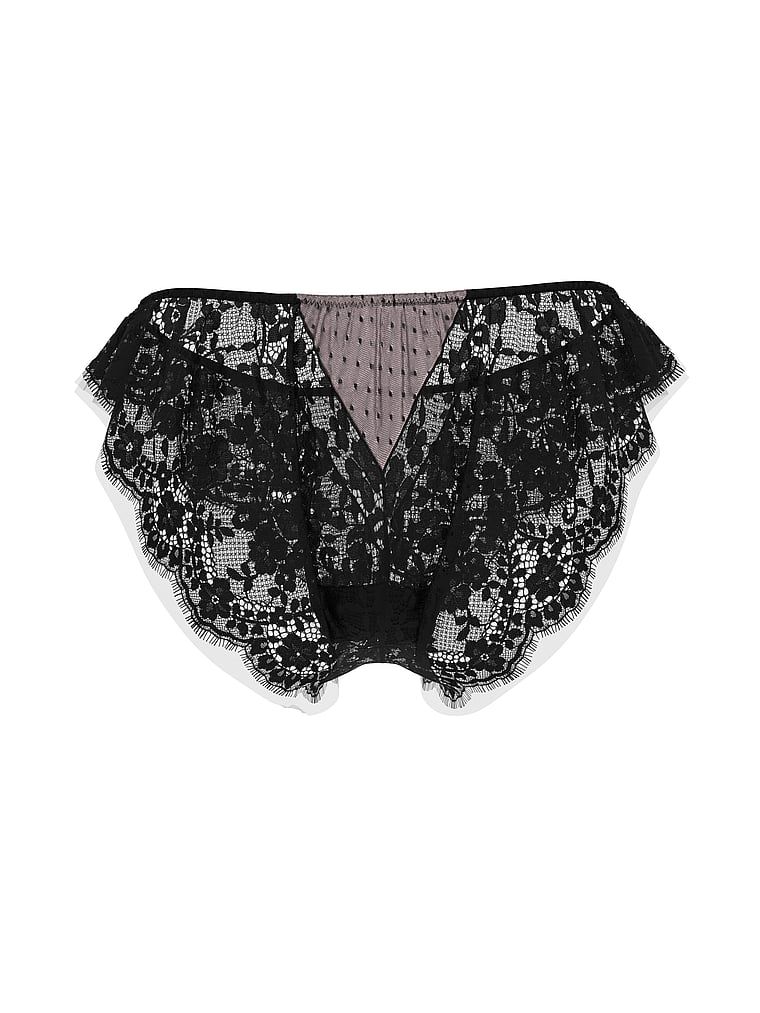 Kalhotky s krajkovými volánky Heritage Dot Brazilian. Produkt je růžové barvy a pochází z kolekce Dream Angels.