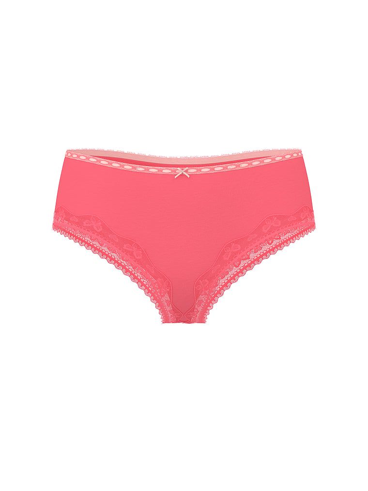 Bavlněné kalhotky s kravatlou krajkou a šikmým lemem. Produkt je růžové barvy a pochází z kolekce Lace Trim.