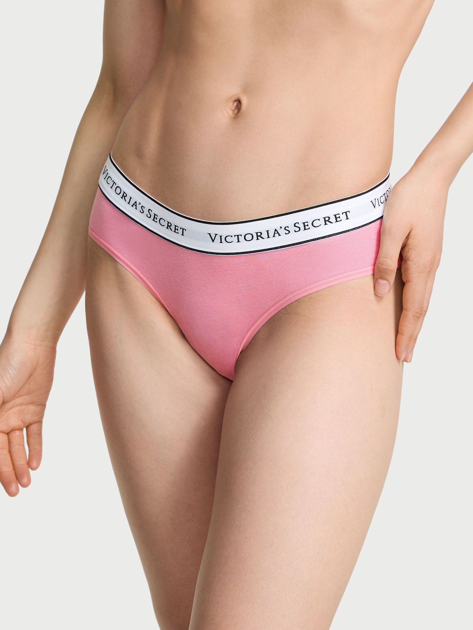 Bavlněné kalhotky s logem Hiphugger v pase. Produkt je růžový a pochází z kolekce Cotton.